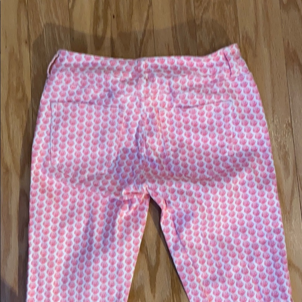 Vineyard Vines skinny jeans with pink seashells 0 - Picture 6 of 11